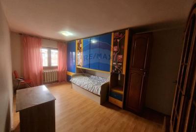 Apartament cu 4 camere de închiriat în zona spitalului judetean - 10