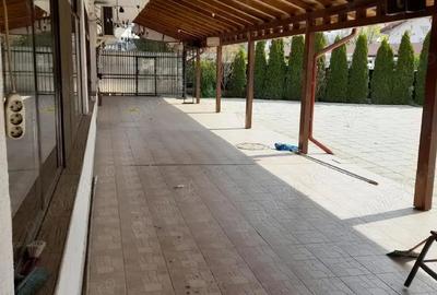 Spațiu comercial, de 360 mp, în Central - 2