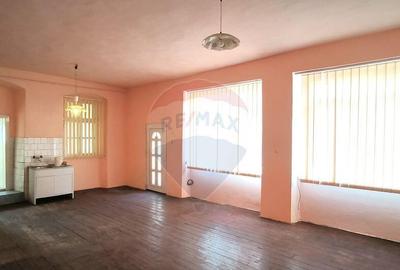 Casă cu 4 camere cu Teren 317 Mp în Dumbrăveni - 17