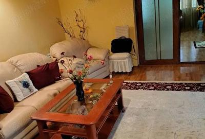 Casă cu 6 camere cu Teren 540 Mp în Anda