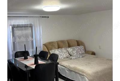 Casă cu Teren 250 Mp în Central - 1