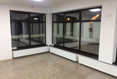 Spațiu comercial, de 100 mp, în Central - 5