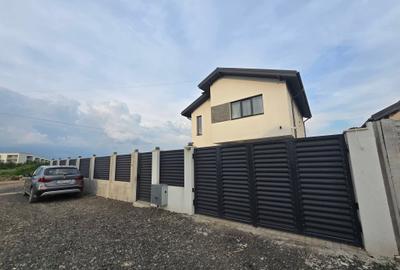 Casă individuală cu 4 camere cu Teren 350 Mp în Exterior Nord