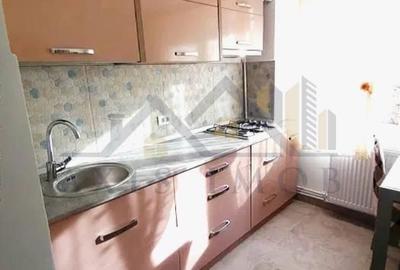 Apartament cu 2 camere semidecomandat în Micro 3 - 8