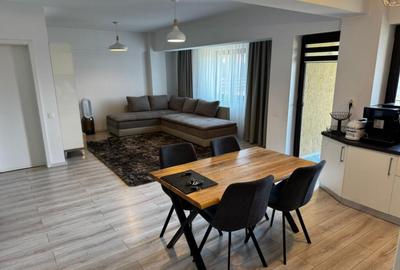 Apartament spa?ios ?i luminos, 3 camere, decomandat, parca