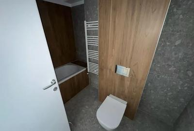 Apartament cu 3 camere semidecomandat în 13 Septembrie - 6
