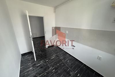 Decomandat.  Spatiu depozitare . Loc de parcare inclus - 2