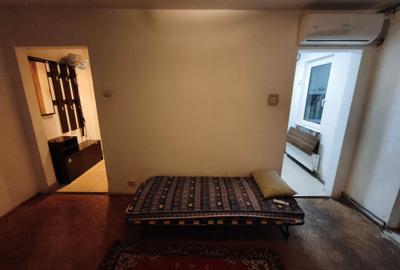Vand 3 camere zona Sagului- Piata Doina 75000 euro - 3