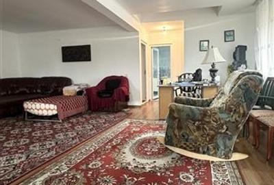 Casa de vanzare in Poiana cu Teren de 350 mp - 10