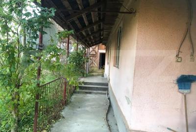 Casă cu 2 camere cu Teren 1500 Mp în Central - 6