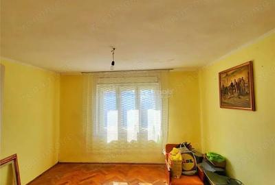 Casă cu Teren 2000 Mp în Sâniob - 6