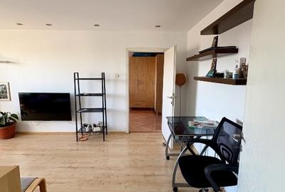 [Proprietar]  Vanzare apartament 2 camere semidec - 5min  M Stefan Cel Mare - 12