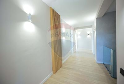 Casă individuală cu 8 camere cu Piscina în Sânmartin - 37