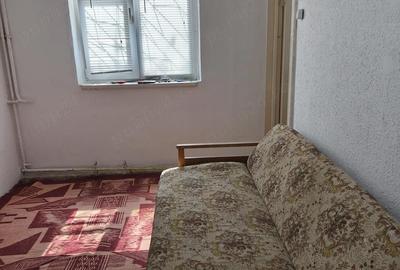 Apartament cu 2 camere nedecomandat în Central