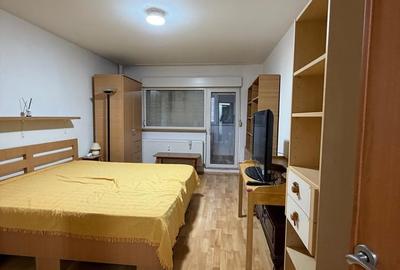 Apartament cu 3 camere semidecomandat în 1 Decembrie 1918 - 13