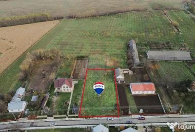 Teren de 1473 mp, în Pădureni - 1