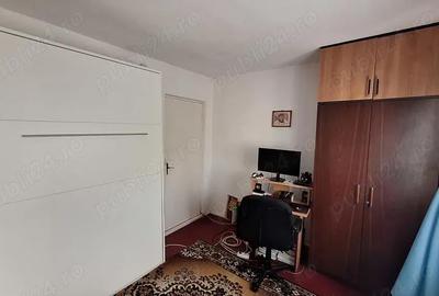 Apartament cu 3 camere semidecomandat în Central - 7