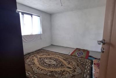 Casă cu 7 camere cu Teren 1118 Mp în Central - 4