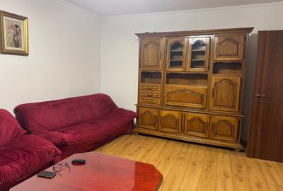 Oferim spre închiriere apartament cu 3 camere str Mircea - 1