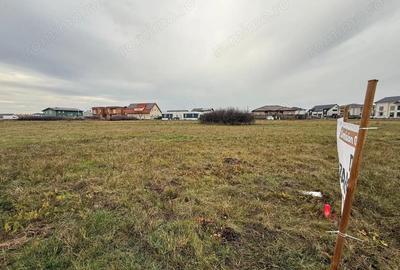 Teren de 666 mp, în Urseni - 3