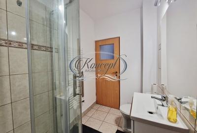 Casa moderna cu mansarda si curte comuna in zona Campului - 20