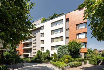 Apartament cu 3 camere decomandat, mobilat în Kiseleff