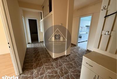 Apartament cu 4 camere decomandat în Central - 4