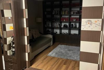 Vand apartament cu 3 camere ultracentral in Salonta etajul 3 - 2