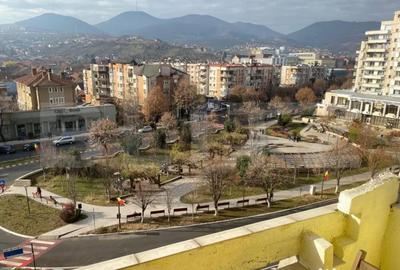 Apartament cu 3 camere semidecomandat în Gojdu - 5