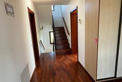 Vilă premium cu grădină spectaculoasă și casă de oaspeți - 9