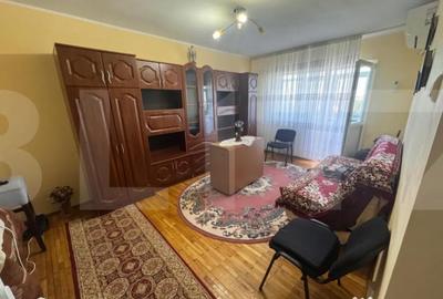 Apartament cu 3 camere decomandat, mobilat în Central - 2