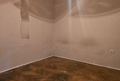 Garsonieră decomandată în Dacia - 8