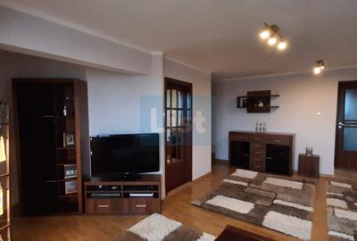 Apartament cu 3 camere decomandat în Centru Civic - 2
