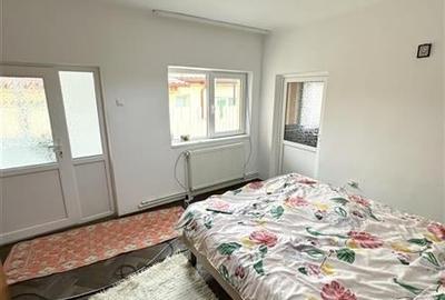 Casa de vanzare in inima orasului, zona Coiciu - 11