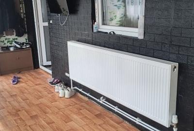 Casa renovata in Preluci la 12 Km de Comanesti , fantana si centrala proprie - 7