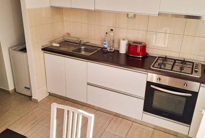 Garsonieră decomandată, mobilată în Unirii