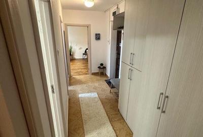 Apartament cu 2 camere decomandat în Calea București - 7