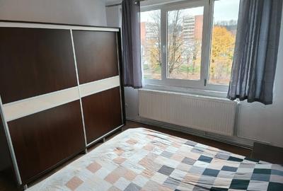 Apartament cu 2 camere semidecomandat, mobilat în Micro III - 3