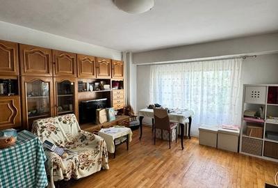 Apartament cu 3 camere decomandat în Barbu Văcărescu - 1