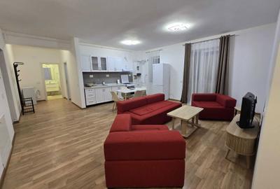 Apartament cu 3 camere semidecomandat în Central