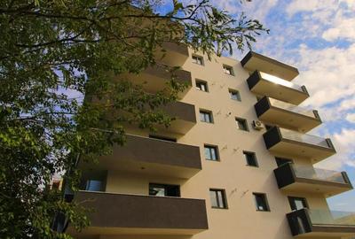 Apartament cu 2 camere decomandat în Apărătorii Patriei