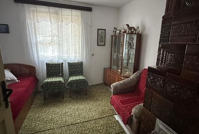 Casă cu 3 camere în Țăndărei - 1
