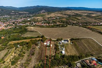 Casă cu teren generos și priveliște panoramică – Lipova - 3