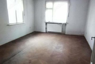 Casă cu 4 camere în Aurel Vlaicu - 4