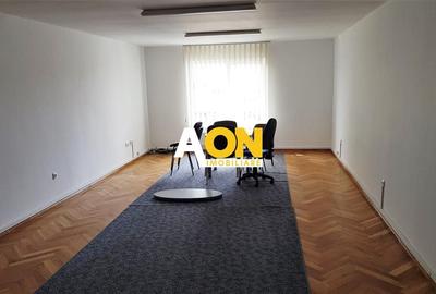 Birou, de 800 mp, în Central - 25