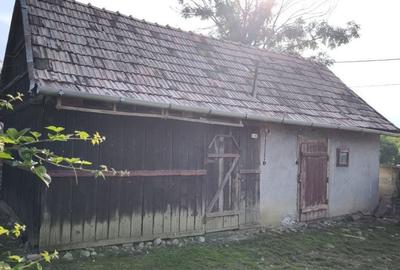 Casă cu 4 camere în Exterior Vest