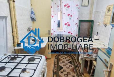 Apartament cu 3 camere semidecomandat în Piața Veche - 2