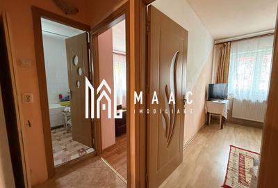 Apartament cu 3 camere decomandat, mobilat în Vasile Aaron - 2