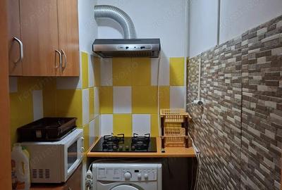 Garsonieră decomandată, mobilată în Titan - 1