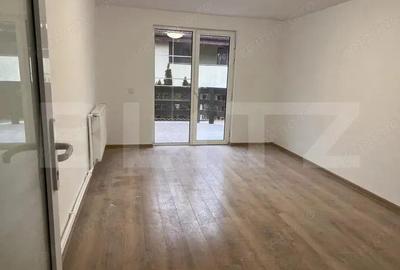 Casă cu 6 camere cu Canalizare în Sub Arini - 3